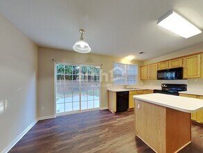 18702 Victoria Bay Dr in Cornelius, NC - Building Photo - Building Photo