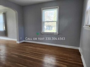 2135 Dennison Pl NW in Canton, OH - Building Photo - Building Photo