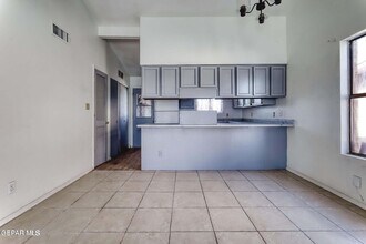 3551 E Glen Dr in El Paso, TX - Building Photo - Building Photo