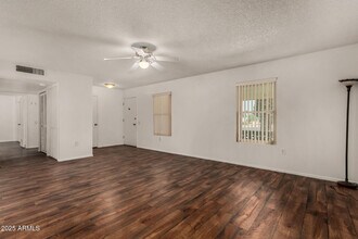 16828 N 108th Ave in Sun City, AZ - Foto de edificio - Building Photo