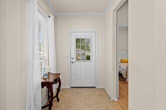 109 Providence St in Georgetown, TX - Foto de edificio - Building Photo