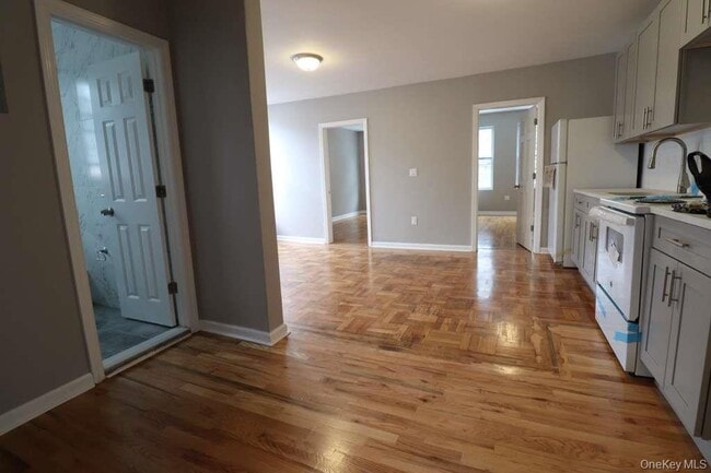 4432 Edson Ave in Bronx, NY - Building Photo - Building Photo