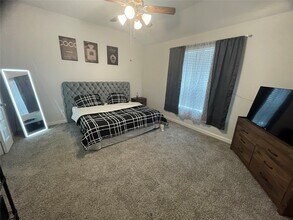 1991 Shim Ball Wy in Houston, TX - Building Photo - Building Photo