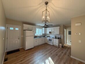 230 Beacon St in Clinton, MA - Building Photo - Building Photo