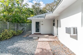 3052 Virginia St in Miami, FL - Building Photo - Building Photo