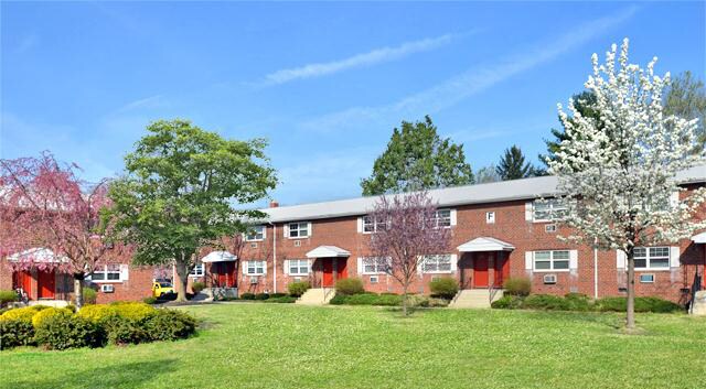 Campus Terrace LLC in Glassboro, NJ - Building Photo