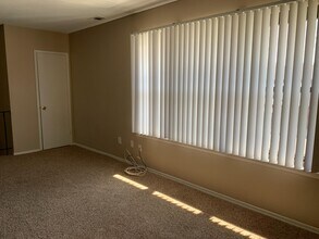 99 Bailey Ct in Middle Island, NY - Building Photo - Building Photo
