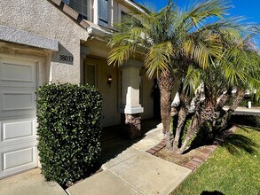 38033 Augusta Dr in Murrieta, CA - Building Photo - Building Photo