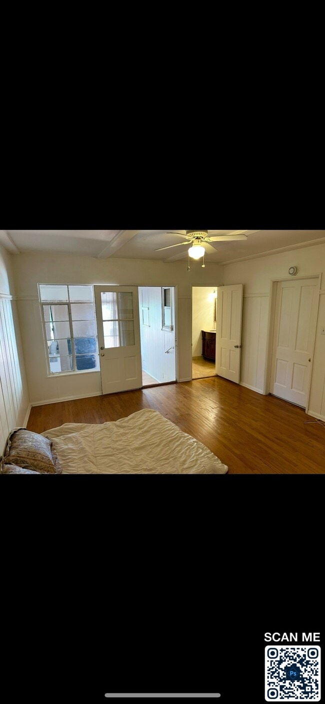 4751 Sunnyslope Ave, Unit GUESTHOUSE for rent