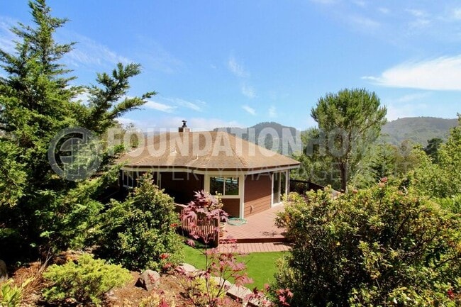 property at 817 Ridgeview Dr