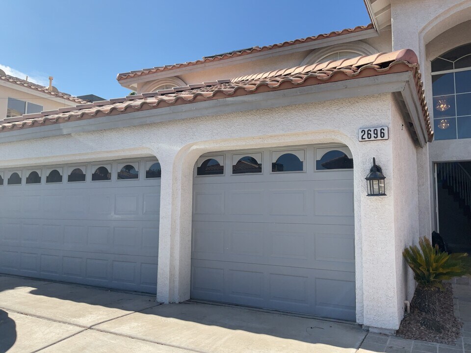 2696 Pala Dura Dr in Henderson, NV - Building Photo