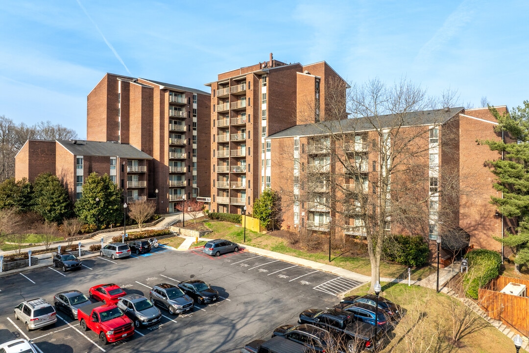 Aspen at Lake Trail in Columbia, MD - Foto de edificio