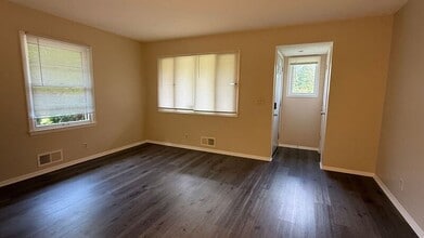 3935 Oregon Ave N in New Hope, MN - Building Photo - Building Photo