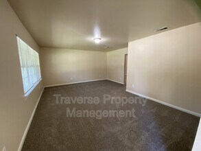 3570 Paramount St in North Richland Hills, TX - Building Photo - Building Photo