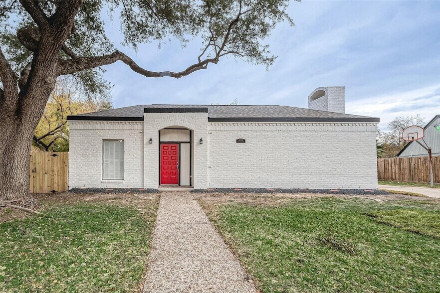 10811 Villa Lea Ln in Houston, TX - Building Photo