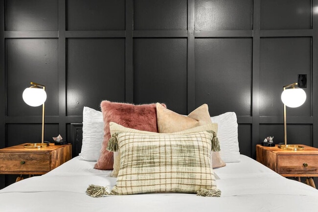 28232 Floral St in Roseville, MI - Building Photo - Building Photo