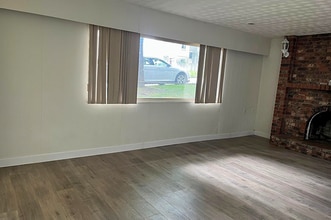 2185 Cassiar St in Vancouver, BC - Building Photo - Building Photo