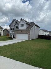 409 McGinnis Cir in Calhoun, GA - Building Photo - Building Photo