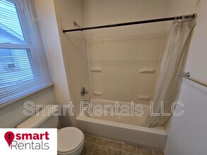 2311 S Big Bend Blvd in Maplewood, MO - Building Photo - Building Photo