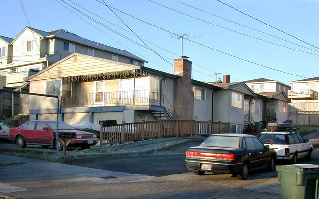 Green Lake Fourplex in Seattle, WA - Building Photo - Building Photo