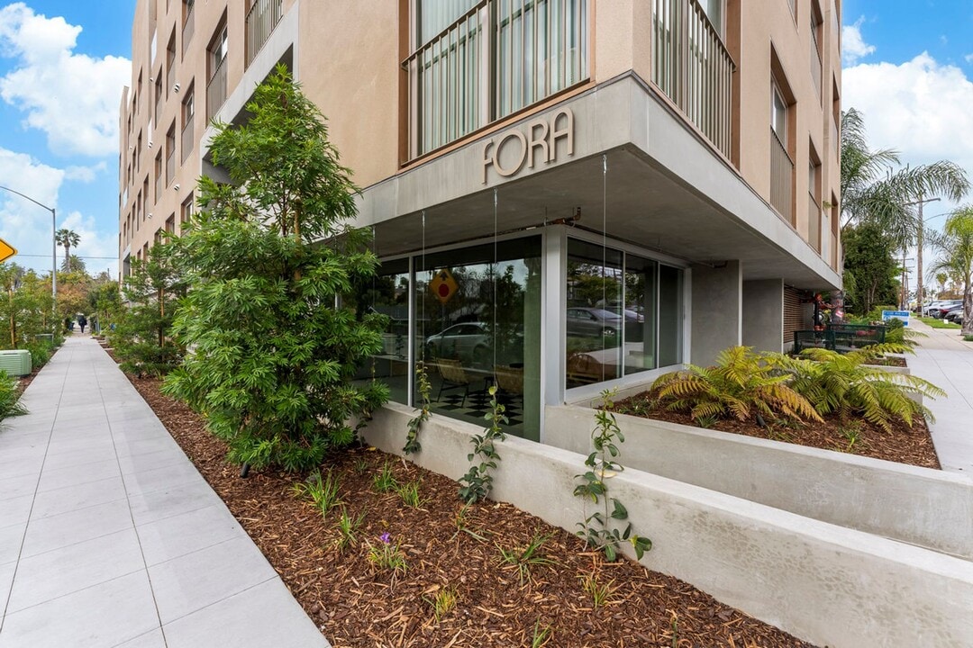 Fora in San Diego, CA - Building Photo