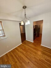 8601 Falls Run Rd in Ellicott City, MD - Building Photo - Building Photo