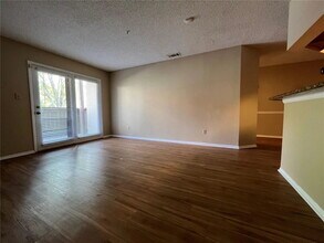 236 Afton Square in Altamonte Springs, FL - Foto de edificio - Building Photo