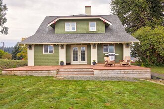 109 Harrison St in Raymond, WA - Building Photo - Building Photo