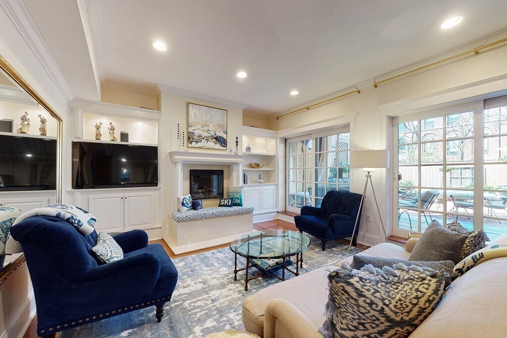 23 Pinckney St in Boston, MA - Building Photo