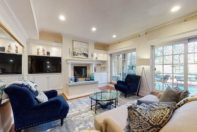 property at 23 Pinckney St