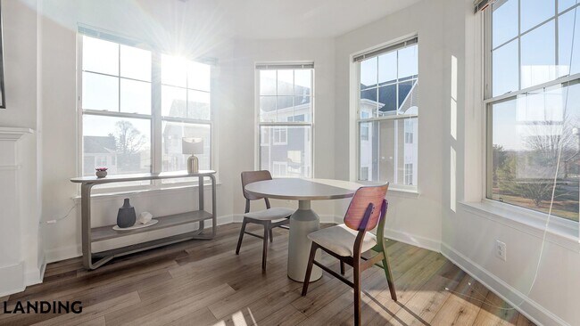 909 Mansion Dr, Unit 722-407 in Frederick, MD - Building Photo - Building Photo