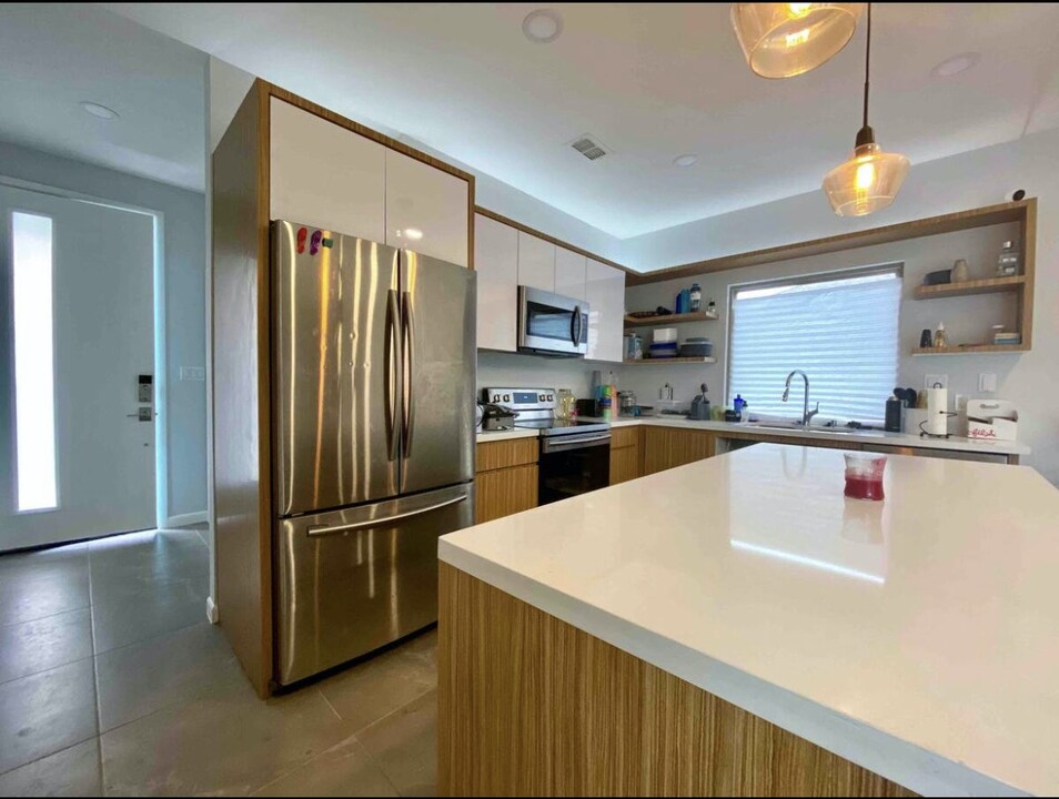 610 Camelot Dr in Harlingen, TX - Building Photo