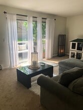 229 Collingwood Dr, Unit 3 in Ann Arbor, MI - Building Photo - Building Photo