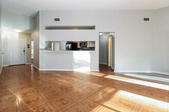 5210 Kristen Ct in Spring, TX - Foto de edificio - Building Photo