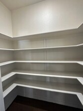 220 Sandstone Dr-Unit -Unit B in Jarrell, TX - Building Photo - Building Photo