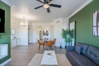 2155 S 55th St in Tempe, AZ - Building Photo - Building Photo