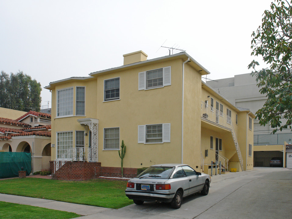 1048 S Corning St in Los Angeles, CA - Building Photo