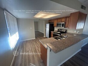 3844 W Acapulco Ln in Phoenix, AZ - Foto de edificio - Building Photo