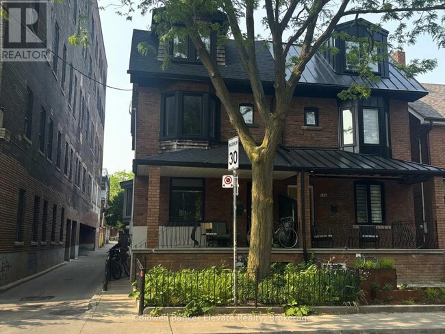 property at 136-136 Argyle St