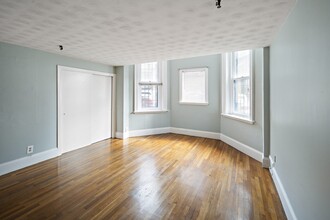 144 Marlborough St, Unit 1 in Boston, MA - Building Photo - Building Photo