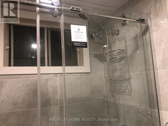 55 Glendale Ave in Ottawa, ON - Building Photo - Building Photo