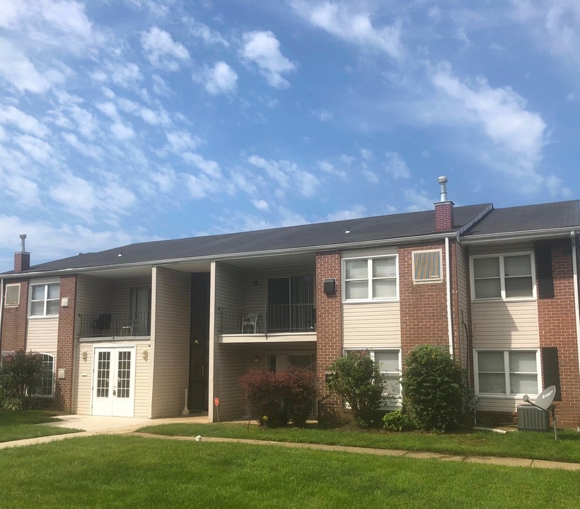 Woodhill Apartments in Baltimore, MD - Building Photo