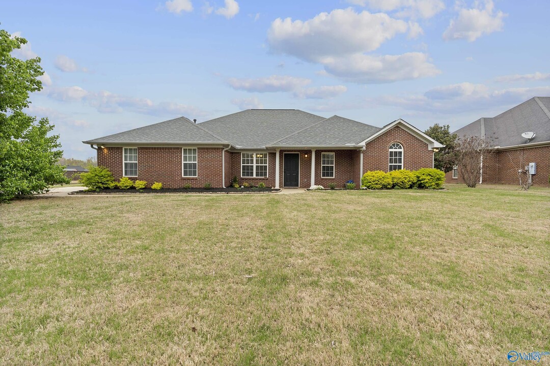 14472 Morningside Dr in Harvest, AL - Building Photo