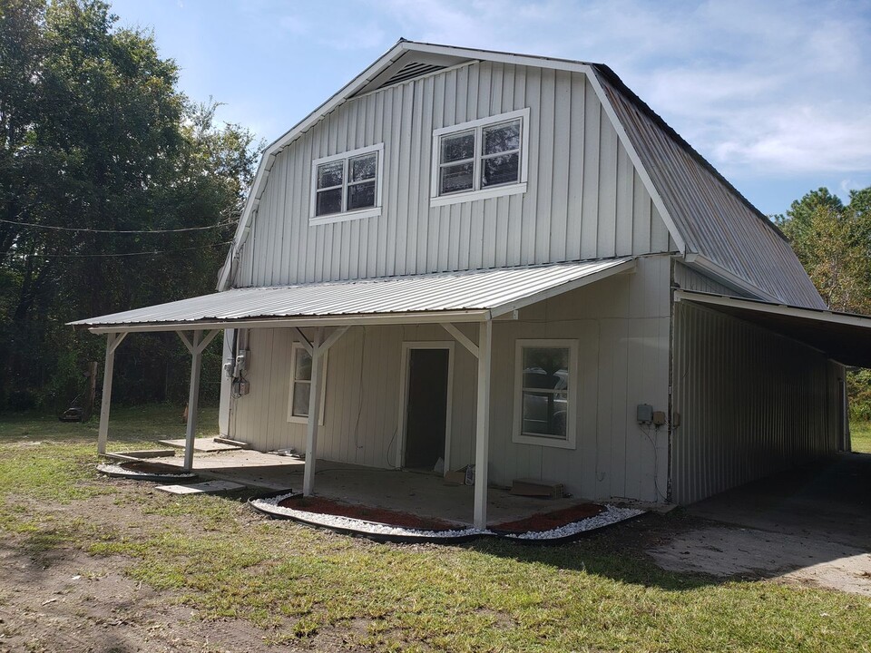 92 Quarter Moon Lp in Ludowici, GA - Building Photo