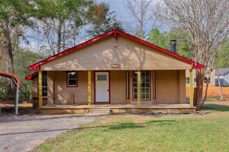 1102 Yellowstone River Rd in Montgomery, TX - Building Photo - Building Photo