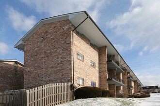 1281 Village Dr in Lexington, KY - Building Photo - Building Photo