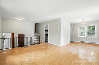 701 Gaywood Dr in Charlotte, NC - Building Photo - Building Photo