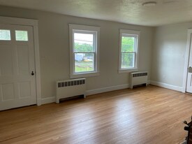 519 Mechanic St in Luray, VA - Building Photo