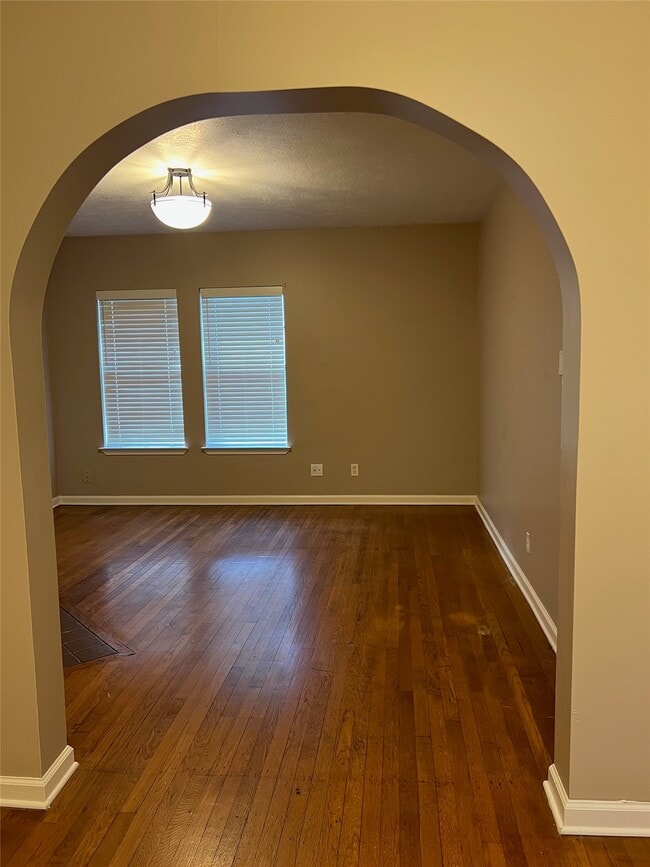 4505 La Branch St in Houston, TX - Building Photo - Building Photo