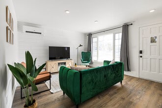 445 Acadie Ave in Dieppe, NB - Building Photo - Building Photo